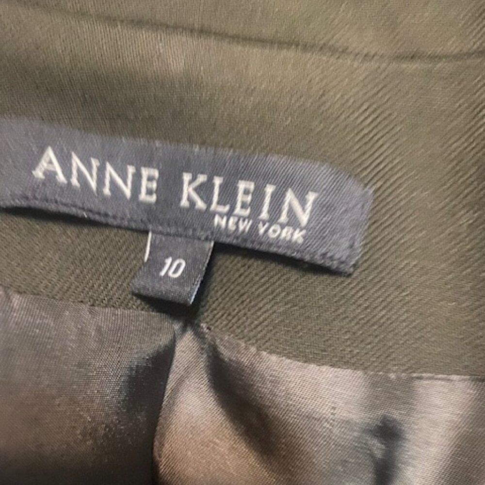 Anne Klein Green 3 Button Wool blazer, size 10 - Picture 3 of 8
